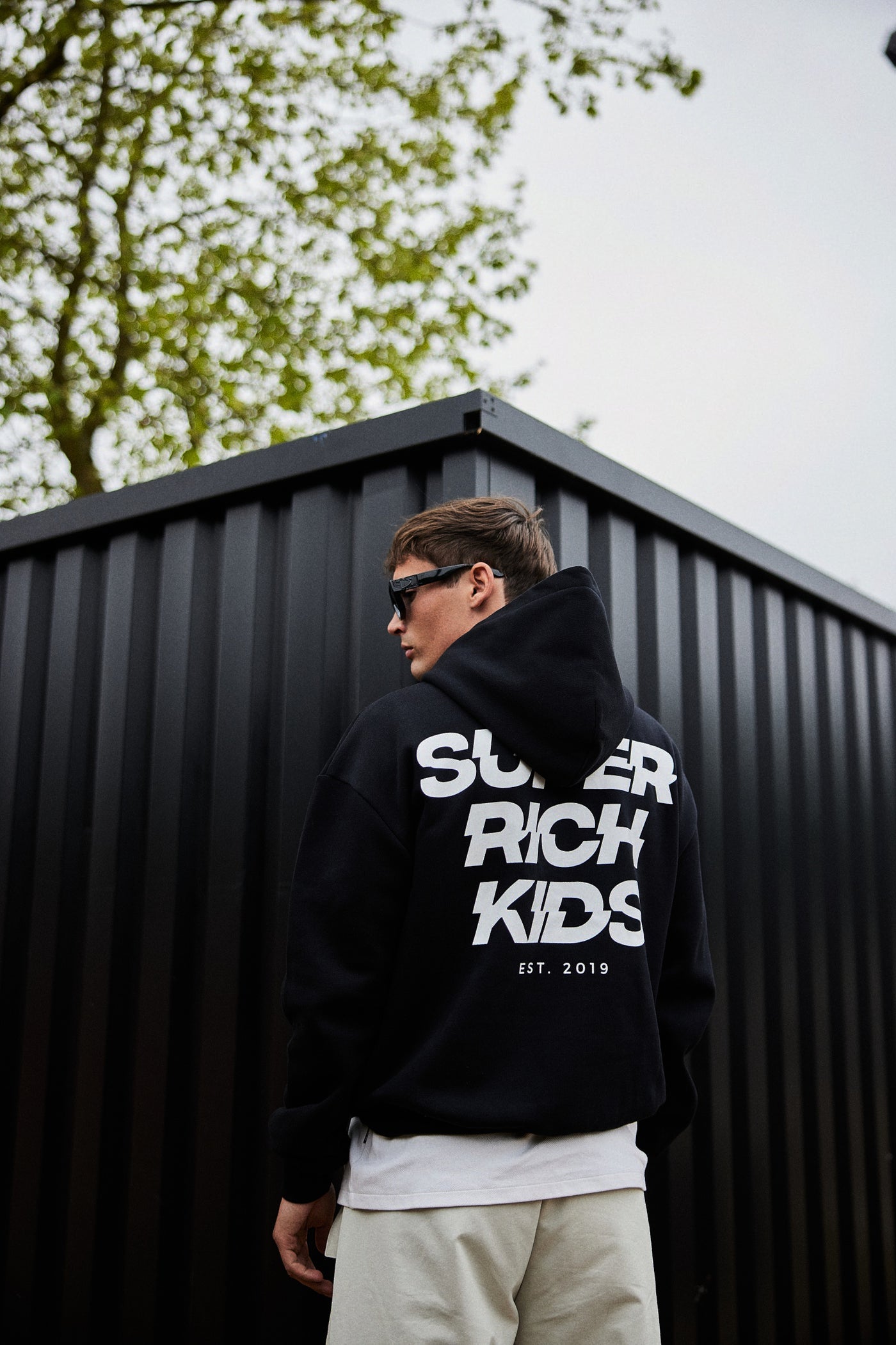 Super Rich Kids hoodie zwart met wit