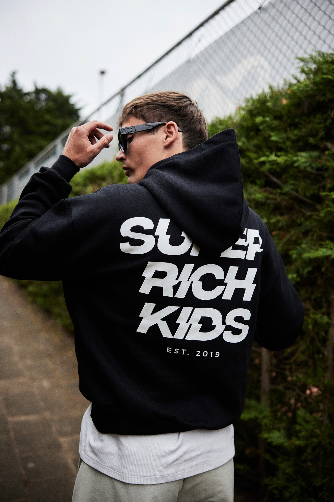 Super Rich Kids hoodie zwart met wit