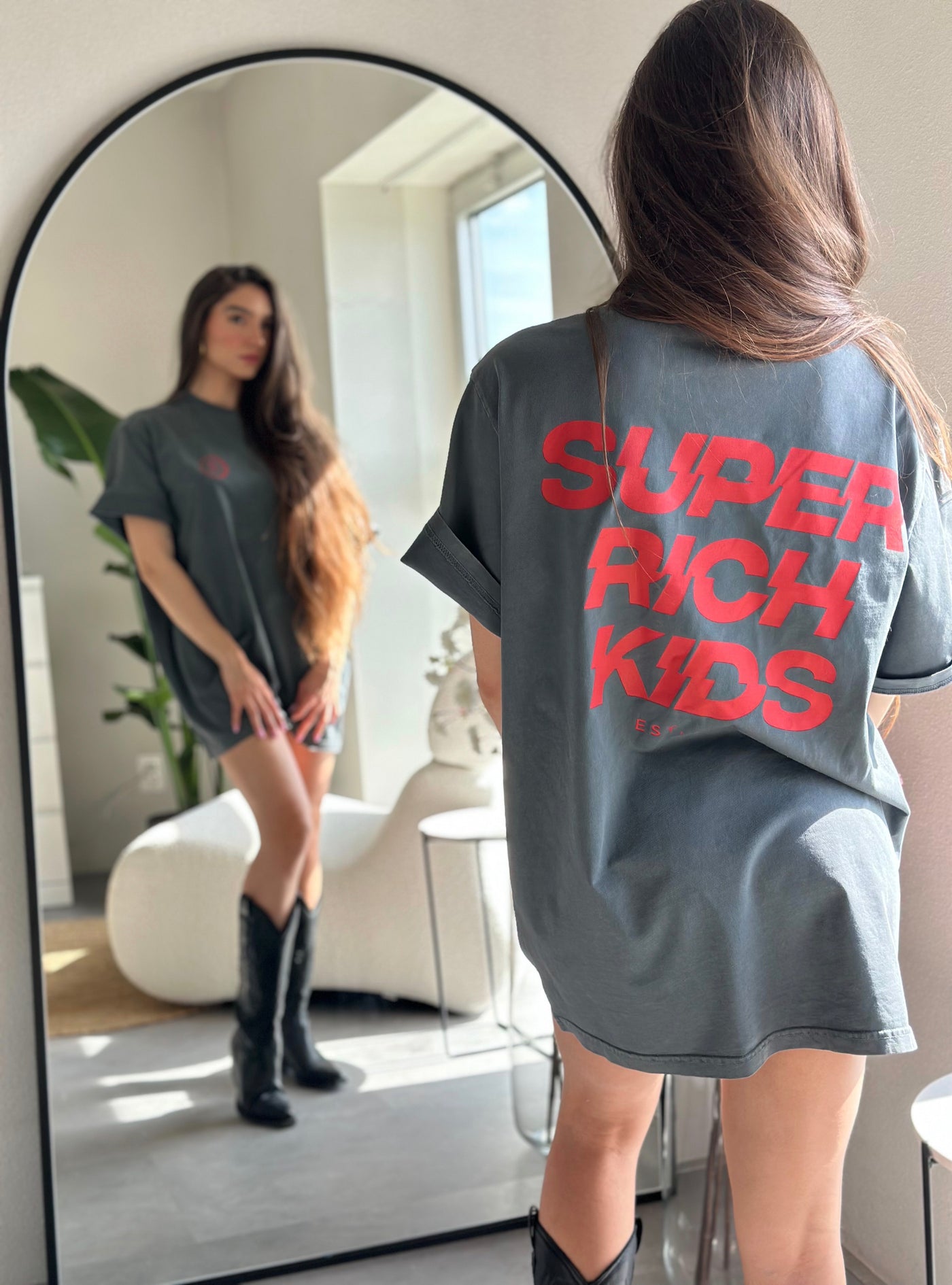 Super Rich Kids T-Shirt Acid Wash rood logo