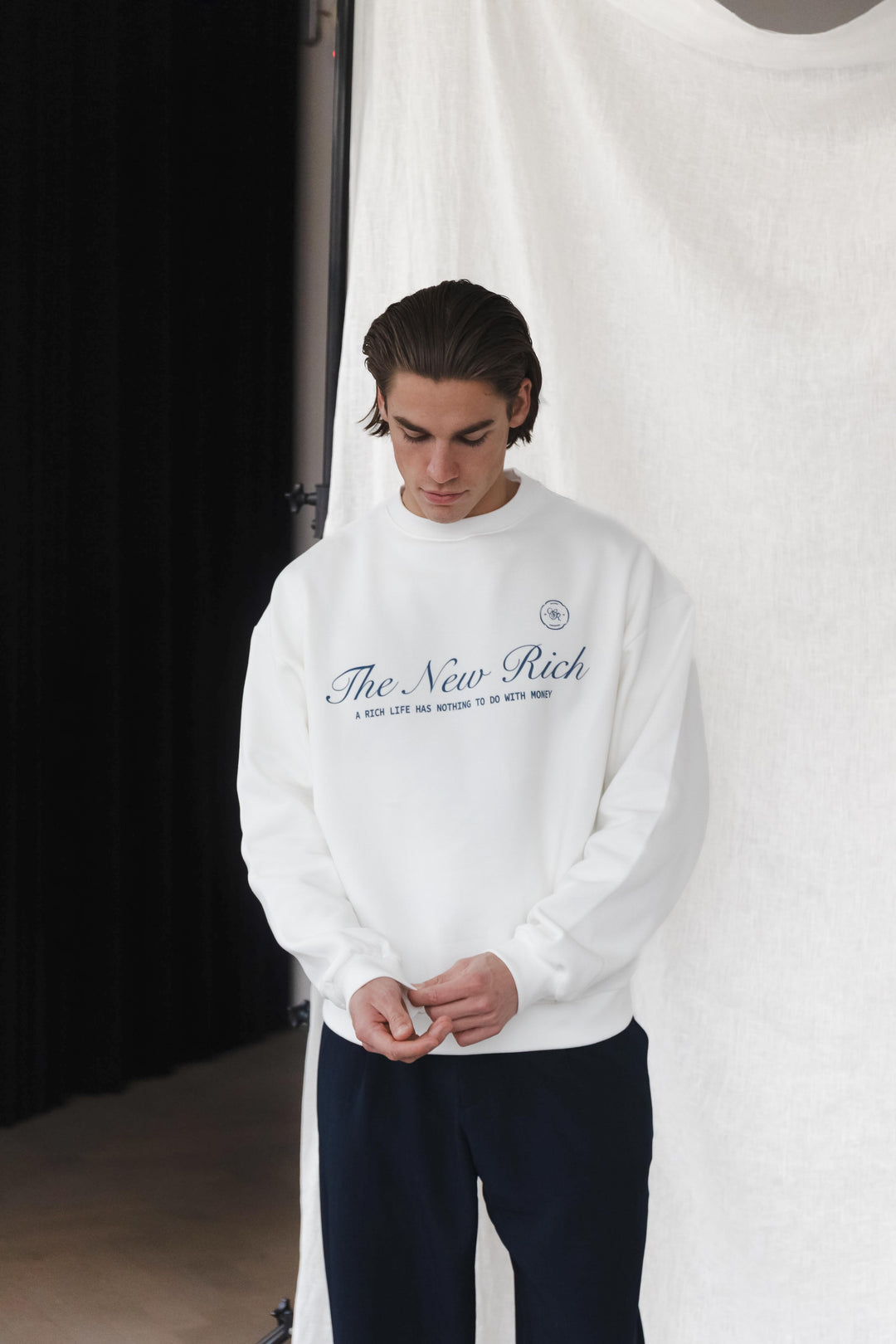'The New Rich' Sweater 'Off White & Navy'