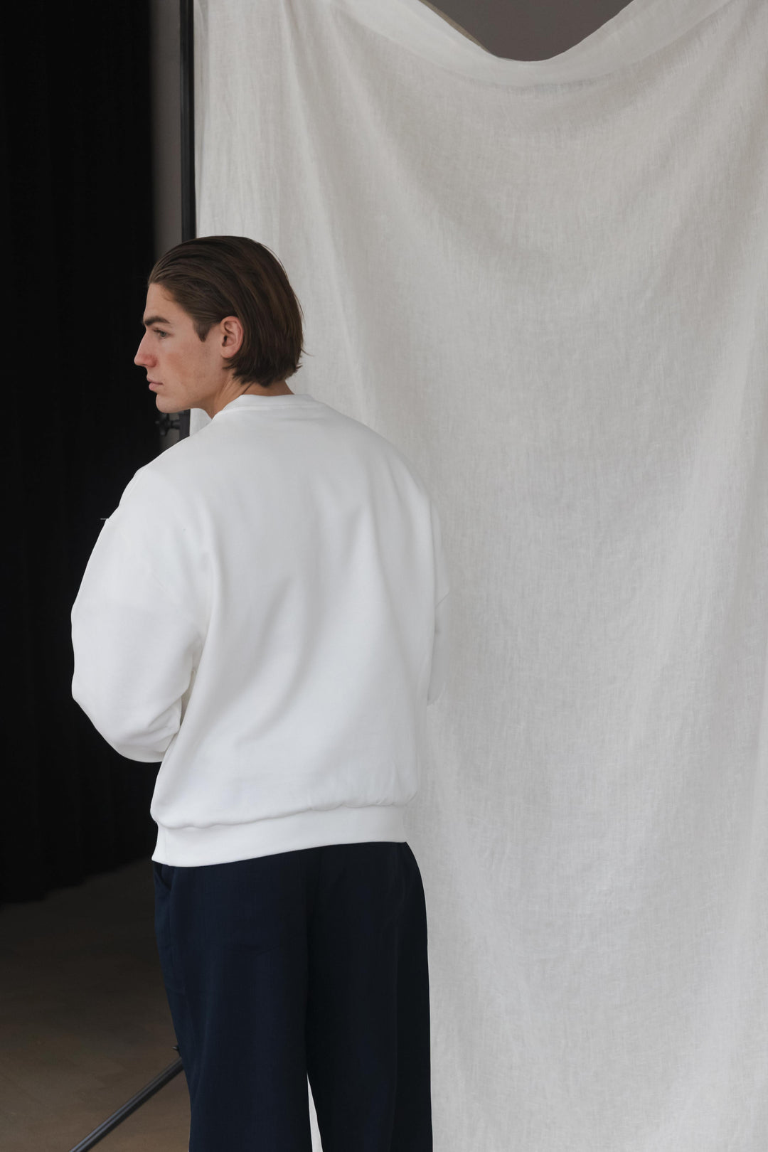 'The New Rich' Sweater 'Off White & Navy'